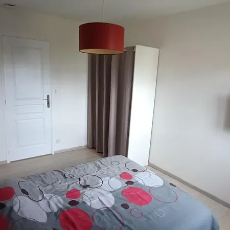 Grande Maison Entiere De 120m2 בית נופש Epron