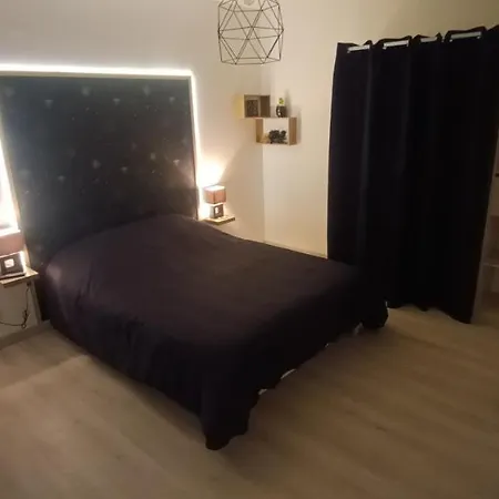 Grande Maison Entiere De 120m2 * Epron