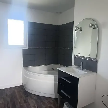 Grande Maison Entiere De 120m2 *