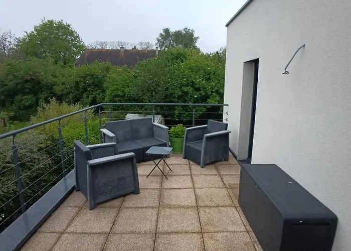 Grande Maison Entiere De 120m2 Epron