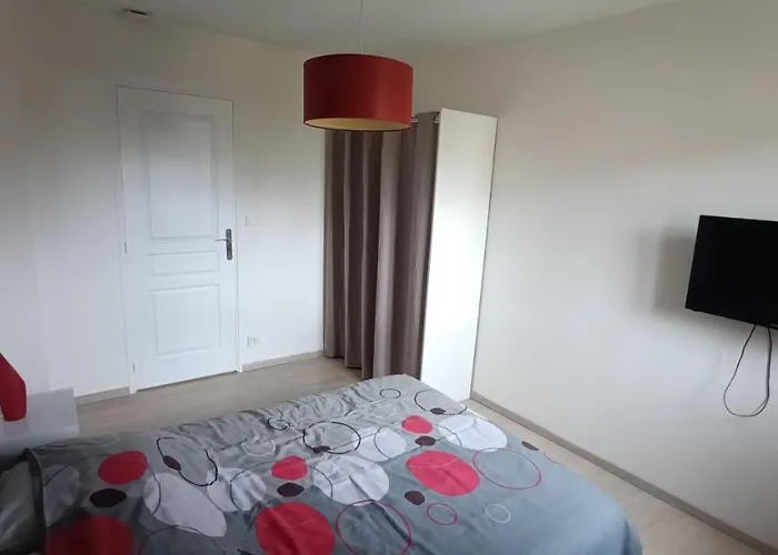 Grande Maison Entiere De 120m2 Ferienhaus Epron